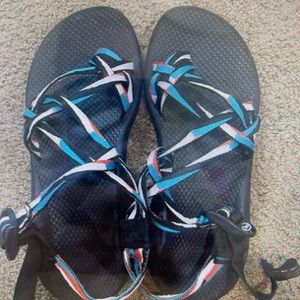 Women’s Chacos Size 10
